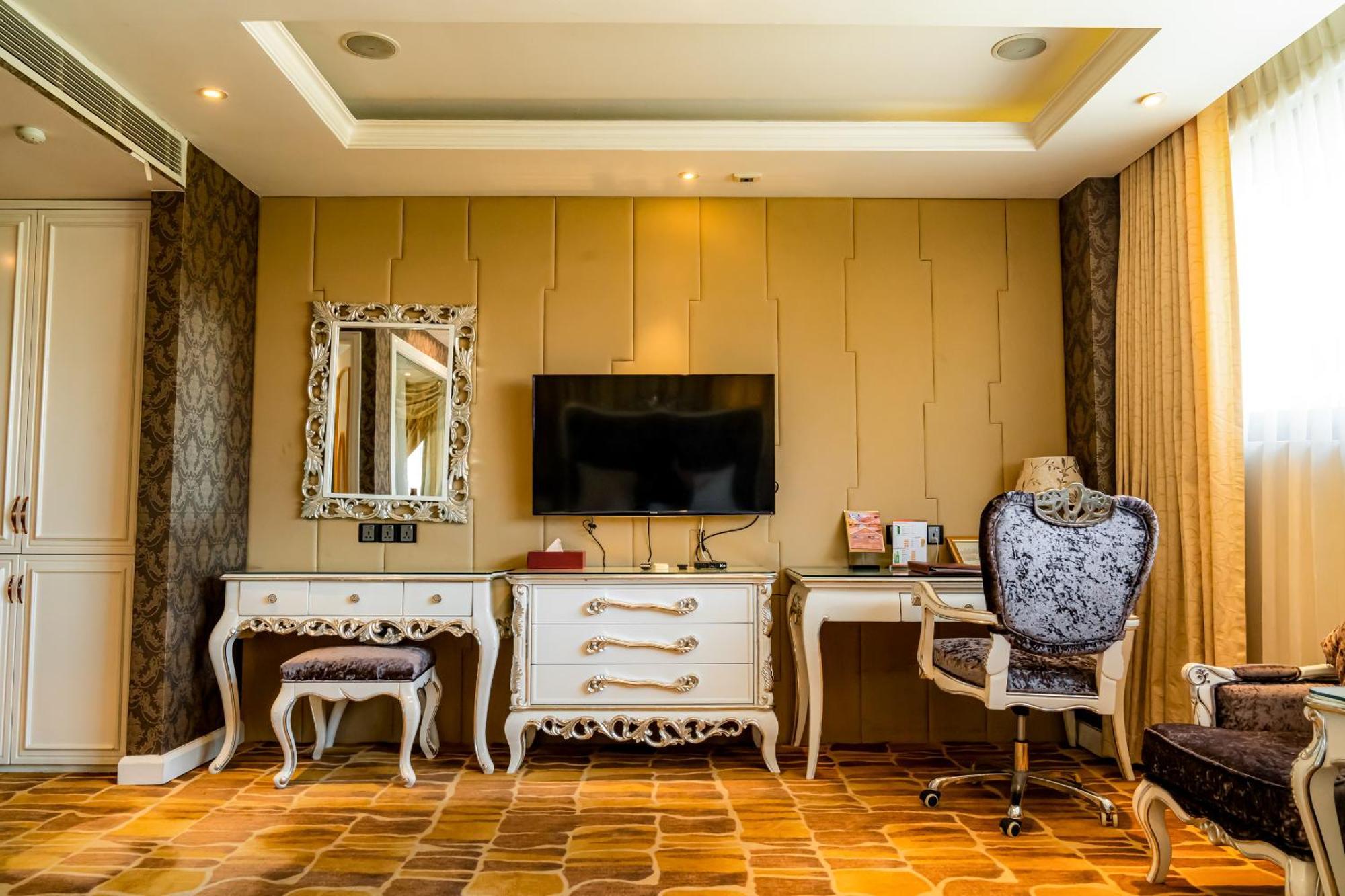 הו צ'י מין סיטי Hoang Trieu Hotel מראה חיצוני תמונה