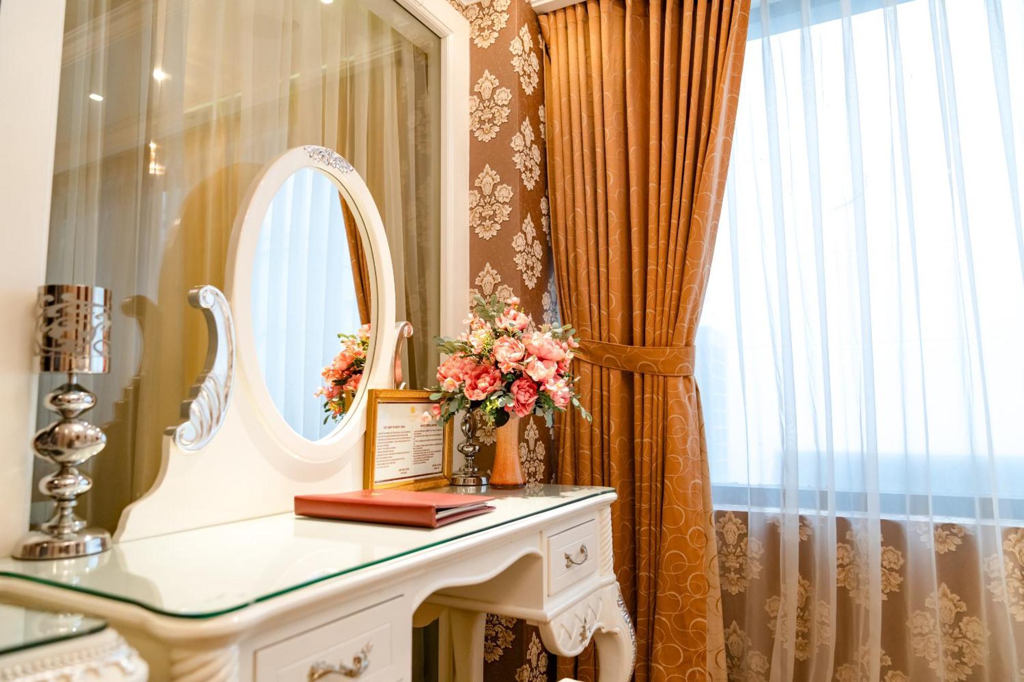 הו צ'י מין סיטי Hoang Trieu Hotel מראה חיצוני תמונה