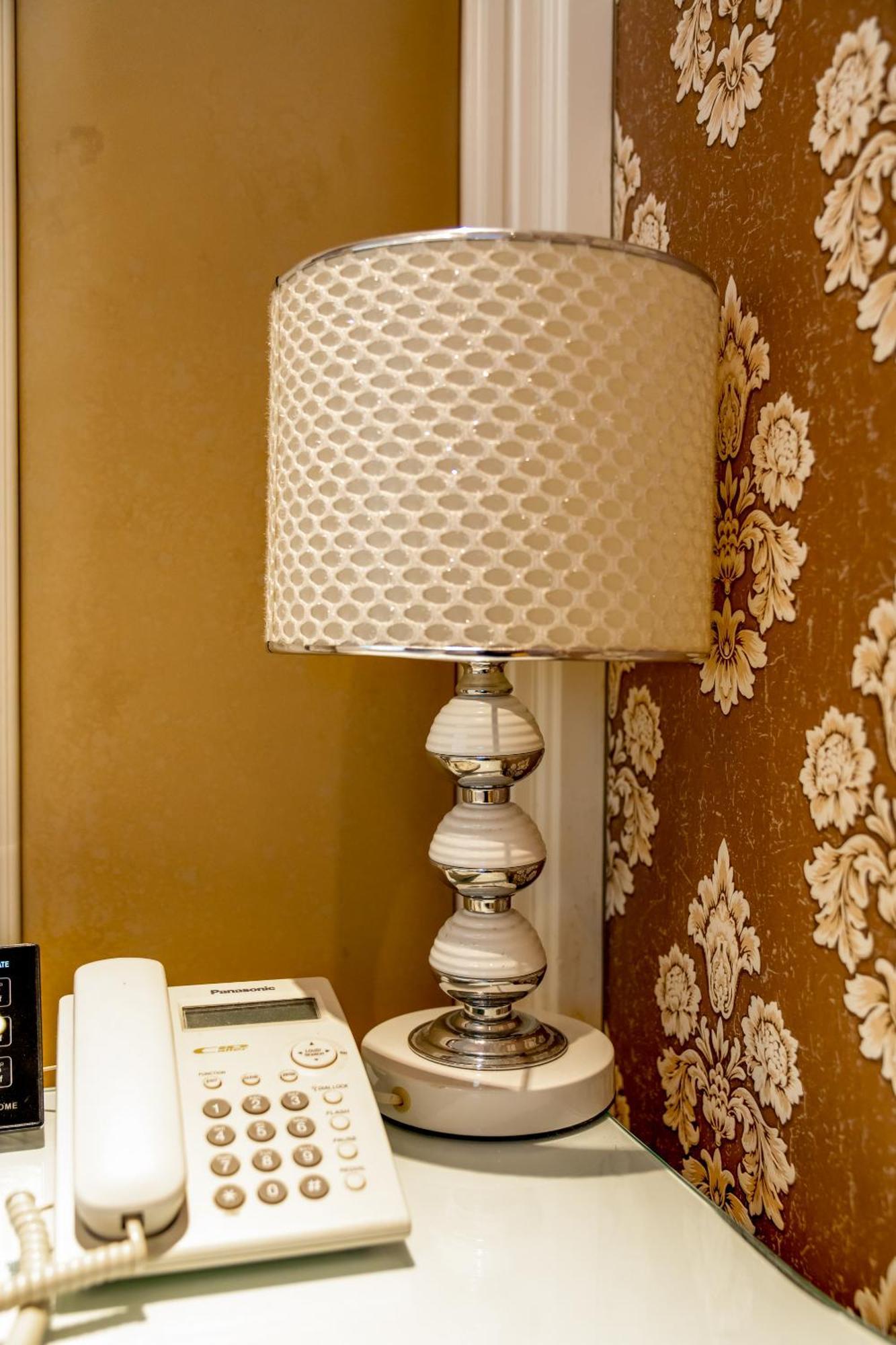 הו צ'י מין סיטי Hoang Trieu Hotel מראה חיצוני תמונה
